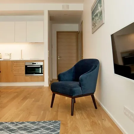 Riverside 2 パルヌ